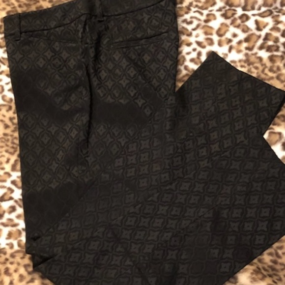 Black Jacquard Slim Ankle Pants by WHBM - Picture 3 of 6